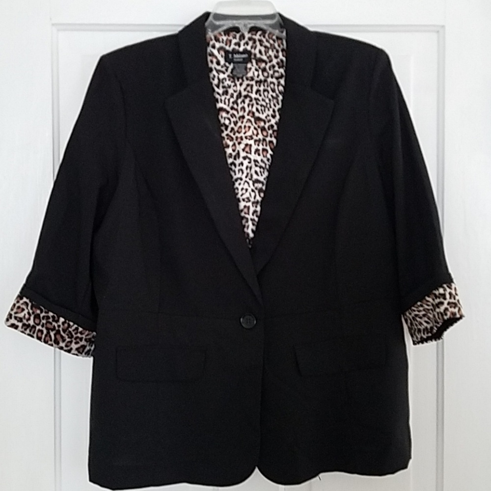 💗  3 for $20 Black blazer
